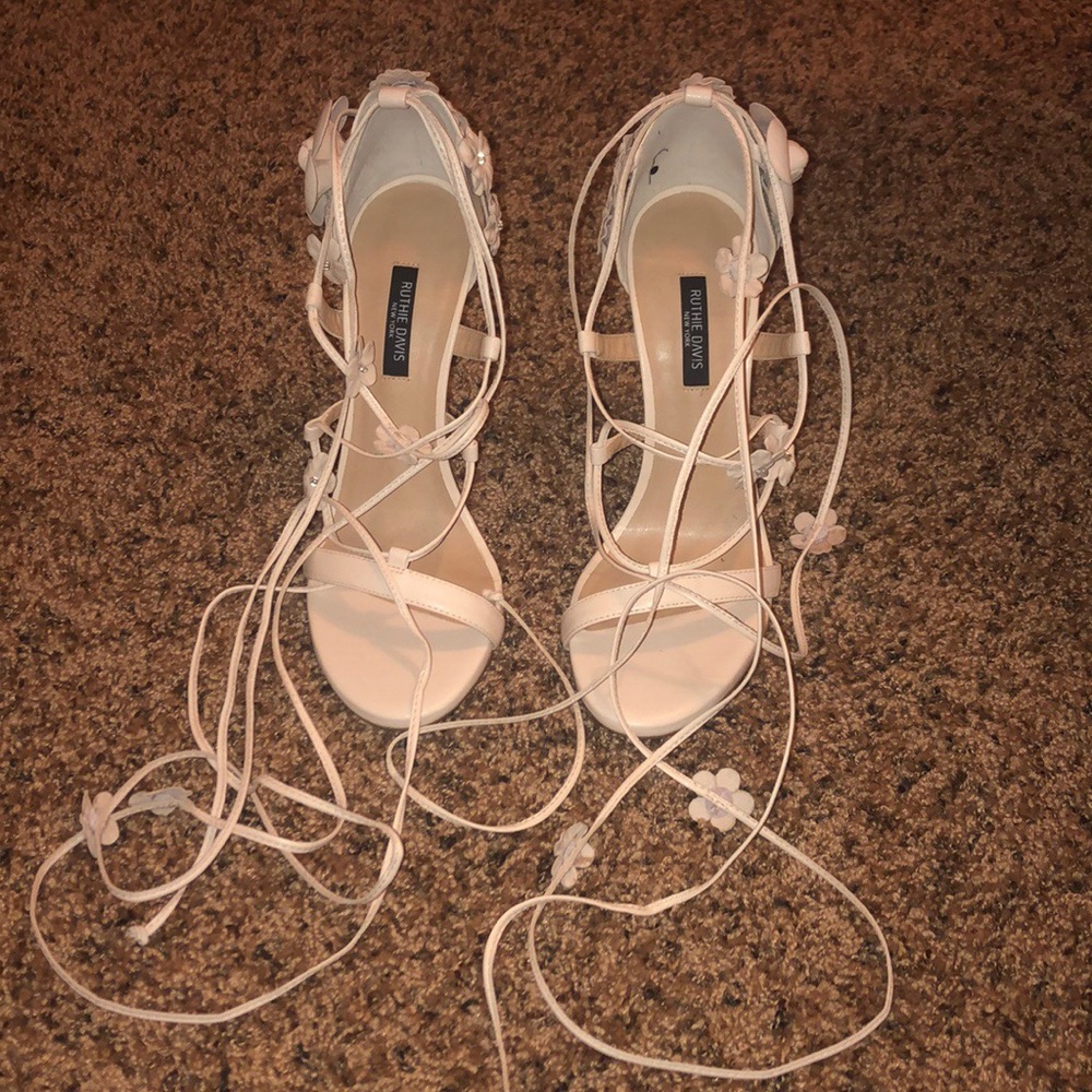 RUTHIE DAVIS flower wrap up heels